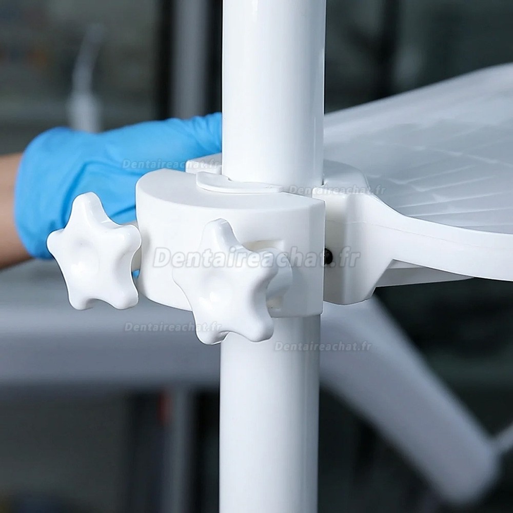 Plateau en plastique mont&eacute; sur fauteuil dentaire